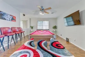 Image of Modern Spacious 6Bedroom and 3andhalf Bathroom Home with Pool Table and BBQ