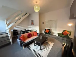 Image of Bexley-4 Bdrm 5 beds Sleeps 7 Ideal 4 Contractors