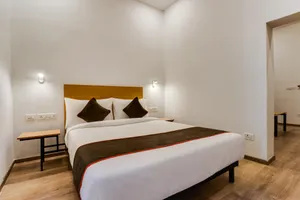 Image of Super Townhouse Gandhi Hall