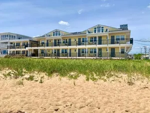 Image of Abellona Inn & Suites