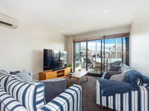 Image of Soak up the City Lifestyle in the Heart of Hobart