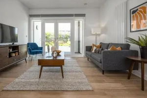 Image of 2-Bedroom Luxury apt with Gym, roof terrace, Free Parking and 3 min walk to train st
