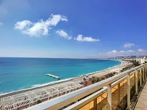 Image of Nestor&Jeeves - STUDIO ROYAL LUXEMBOURG - Central - Swimming pool on roof
