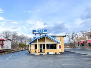 Image of Utica Rest Inn
