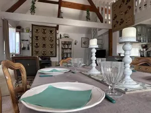 Image of Évasion Naturelle près de Moulins : Gîte Confortable avec Jardin et Poêle à Bois - FR-1-489-463