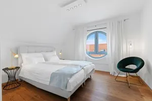 Image of Luxury Penthouse for 8 - Center - Parking - Therme 8 min - Airport 15 min