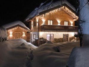 Image of exklusives Alpenchalet mit Jacuzzi & Sauna für bis zu 14 Personen