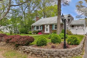 Image of Stay On The Cape Vacation Rentals: Gorgeous 4 Bedroom 4 Minutes to Beach Swan Pond