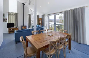 Image of Matilda - 3BR Home l Central Location l Amazing Lake Views l WiFi l BBQ