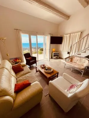 Image of Bastidon pour 6 personnes vu Méditerranée Réf villa Plein Soleil
