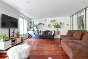 Image of Bright 3br w AC and terrace near the train station in Marseille Welkeys