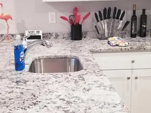 Image of New modern 3 BR free WIFI mins downtown & MA