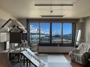 Image of Pier40 합법숙소, 오션뷰, 주차가능, 집안 파티 노래 가능 12명 숙소, 옥상 야경