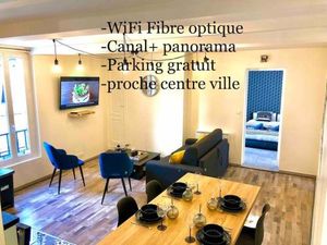 Image of Le Black and Wood, proche centre, parking gratuit.
