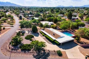 Image of Luxe 4BR 2BTH l Pool & Grill l Central Location l Mountain View l Family Vacation l RV Site