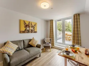 Image of 2 Bed in Brockenhurst 78729