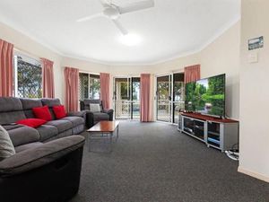 Image of Classic Beachfront Apartment