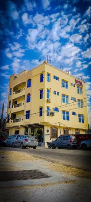Image of Hotel the crown amer