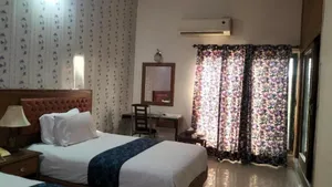 Image of Gill Palace