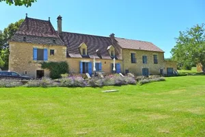 Image of Par La Rivière