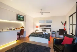 Image of Cavvanbah - April Sun Villa