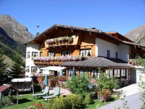 Image of Almhof-Reithof Pitztal