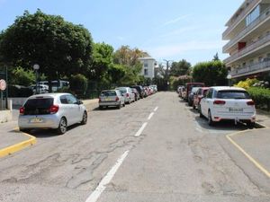 Image of Studio Cosy avec Terrasse et Parking, à 30m de la Mer, Cagnes-sur-Mer - FR-1-252A-56