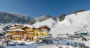 Image of Hotel Zauchenseehof