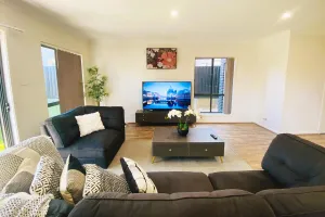 Image of Kellyville Adorable 5 Br Home near Parks & Shops