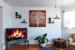Image of 3 Bedroom Gem! King, Full & Twin Beds, Sauna with Free Parking plus more