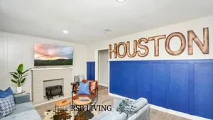 Image of Spacious 5BR 3BA Holiday Home Close to Stadiums with Hot Tub
