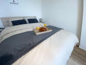Image of Petit Cosy Aux Portes de Paris, En Face Du M 13