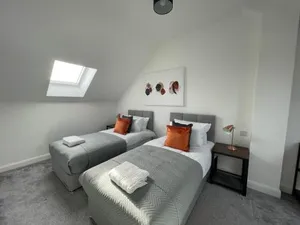 Image of 3 Bedroom New House with Wi-Fi Sleep 5 By Home Away From Home - A