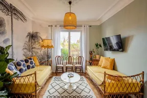 Image of luxury Villa Marie Emeraude Paris Orly Jacuzzi