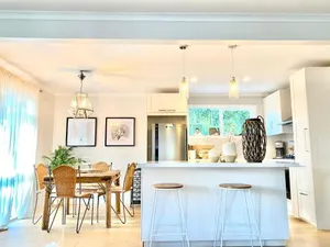 Image of Rosebud Lovely House - Mornington Peninsula 3 BR holiday house - Jacuzzi - BBQ - Basketball ring - Beach - Hot springs