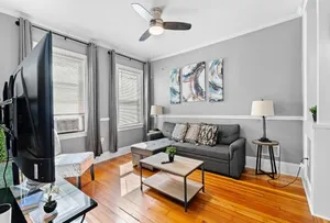 Image of Spacious apartments near Ashmont - Evonify Stays