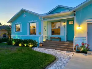Image of Cozy Coastal Cottage at Naples Bay, Pickleball, Botanical Garden