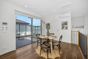 Image of 2Bedroom Tranquil Townhouse CLOSE TO CITY & AIRPORT