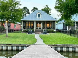 Image of Drake on the Lake - False River, LA