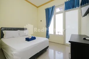 Image of Grand Kencana Guesthouse Syariah near Wisata Bahari Lamongan