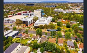 Image of Master Bedroom opposite to Deakin University