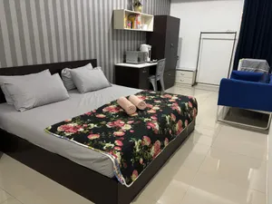 Image of Shumey Midnight Studio
