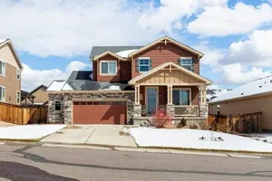 Image of Cozy hideaway in Spruce: 4BR Retreat close to DIA