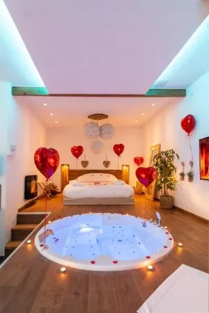 Image of L'escapade Romantique