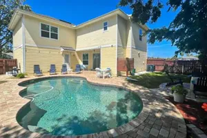 Image of Relax in Jax