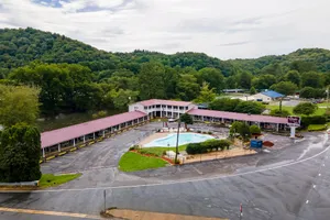 Image of Lloyd's On The River Country Inn By Oyo