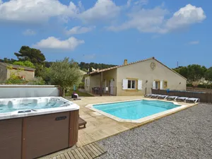 Image of Comfortable villa with jacuzzi