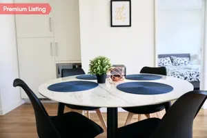 Image of Macquarie Cozy Nest 2BR Train Shopping