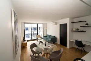Image of Idyllic 1-Bed Near Popular Shopping Streets