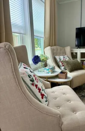 Image of Updated, Fenced, Pet Friendly Downtown Cottage